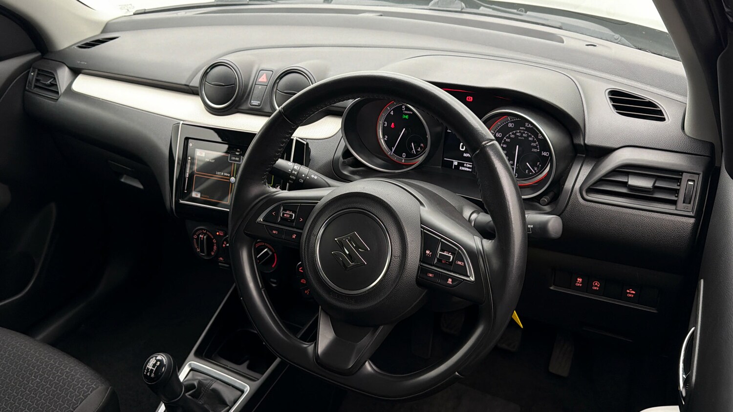 Used Suzuki Swift for sale - 78026316: Photo 9