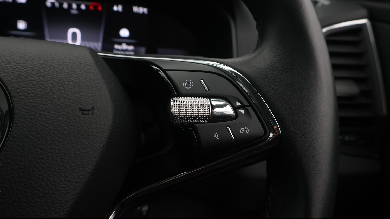 Used Skoda Karoq 2022 for sale - 76700579: Photo 25