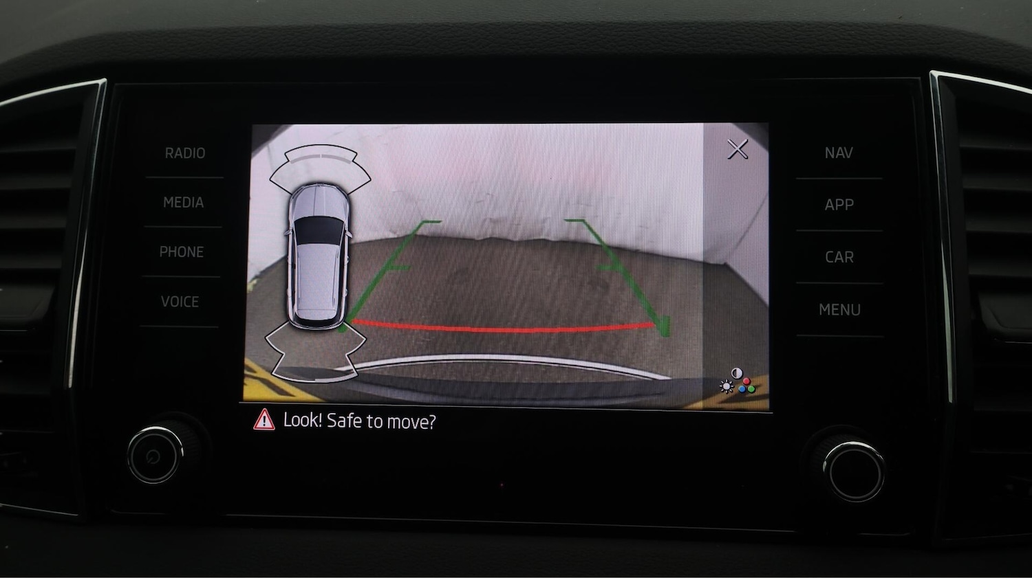 Used Skoda Karoq 2022 for sale - 76700579: Photo 26