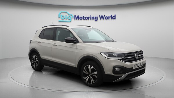 Used Volkswagen T-Cross 2023 for sale - 76189986: Photo 2