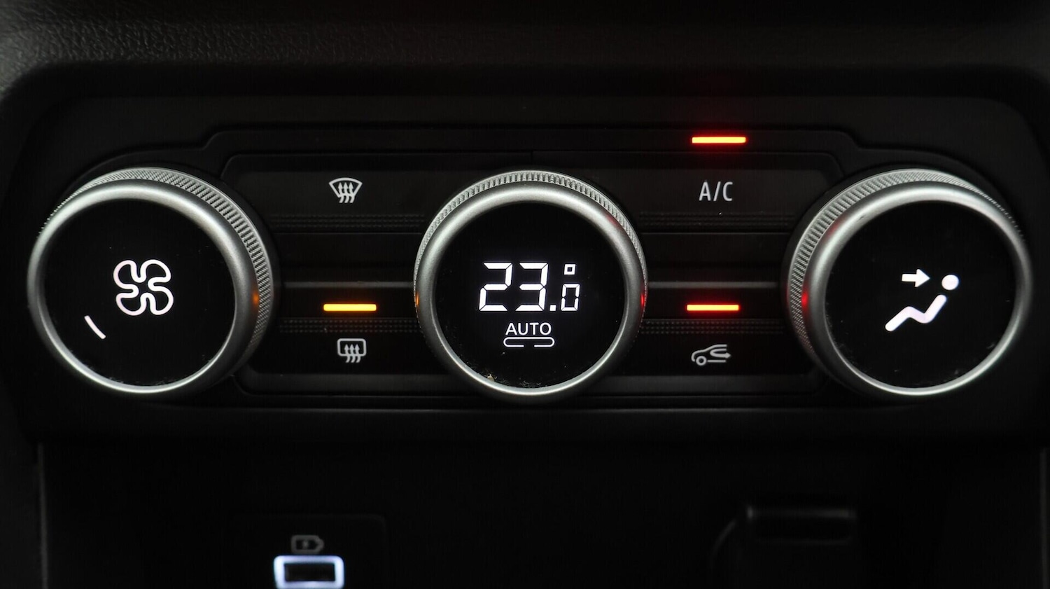 Used Dacia Jogger 2023 for sale - 76432532: Photo 13