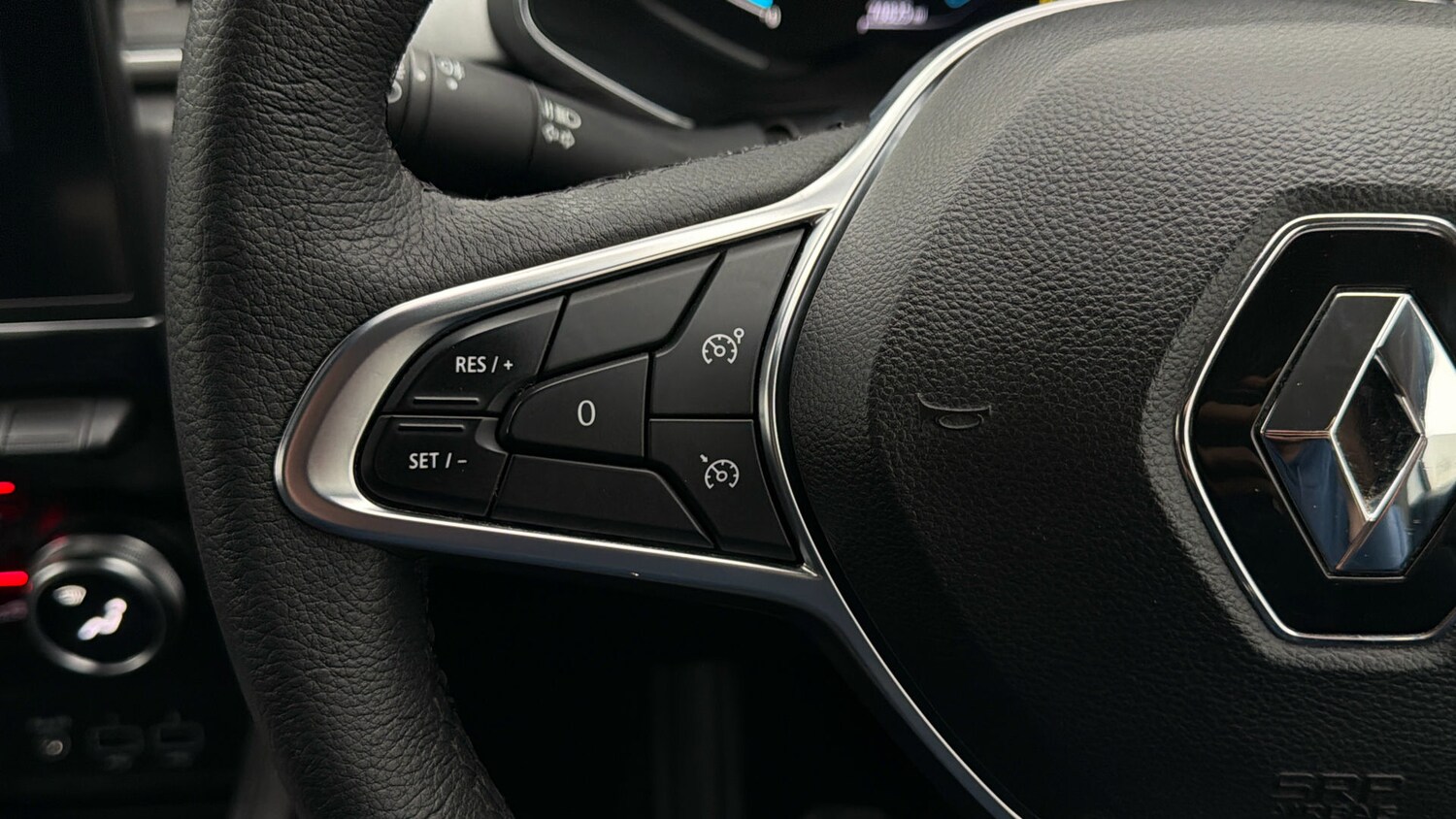 Used Renault Captur 2022 for sale - 77935942: Photo 22