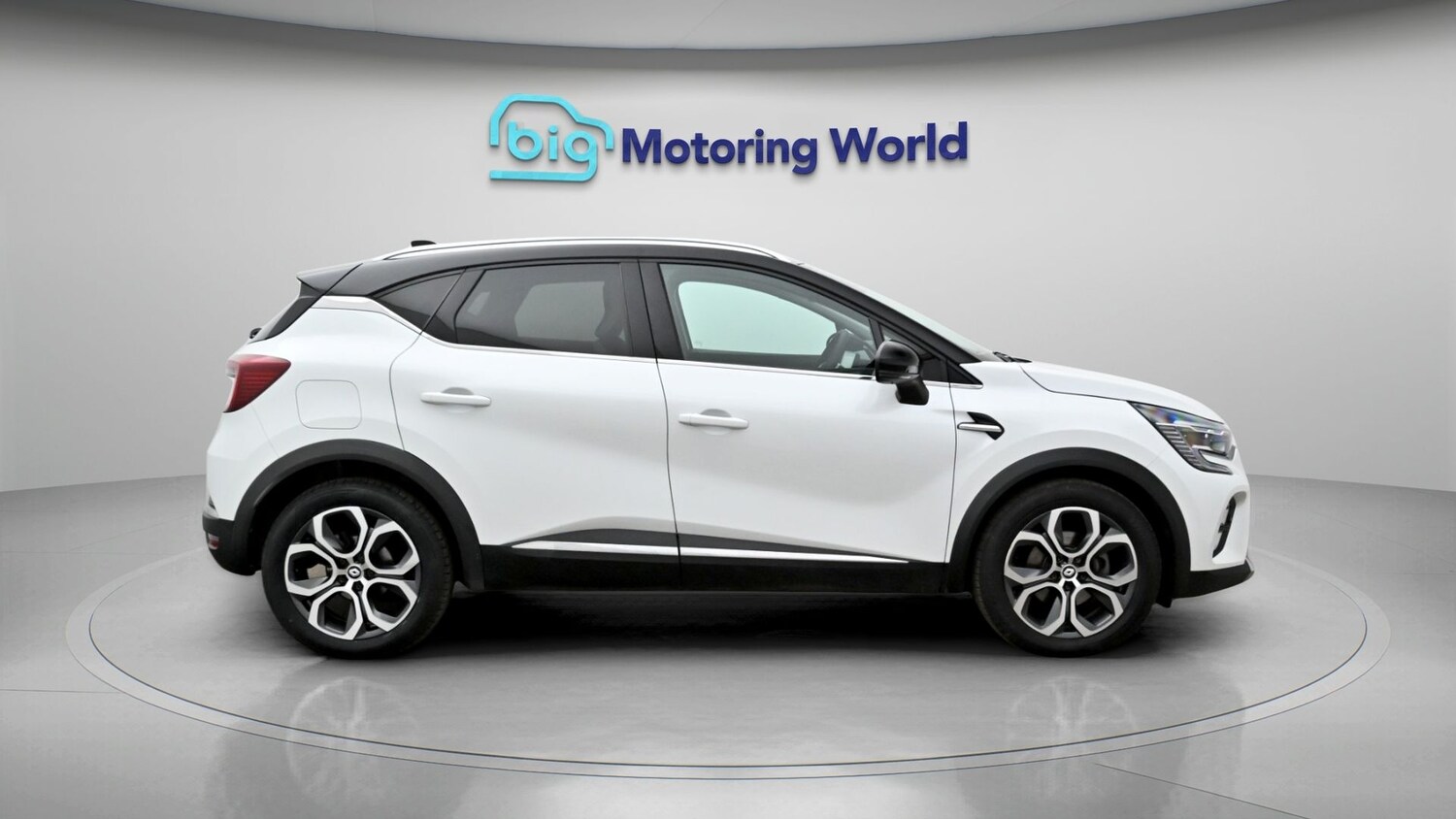 Used Renault Captur 2022 for sale - 77935942: Photo 8