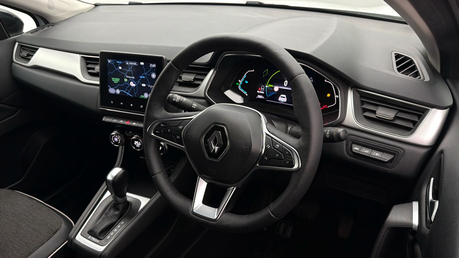 Used Renault Captur 2022 for sale - 77935942: Photo 9