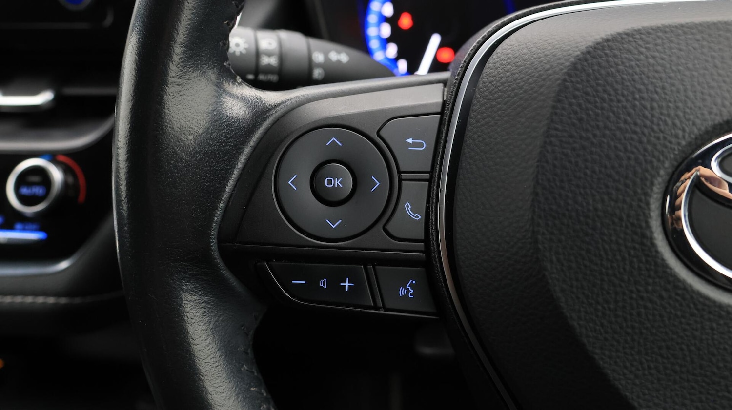 Used Toyota Corolla 2021 for sale - 76537688: Photo 25