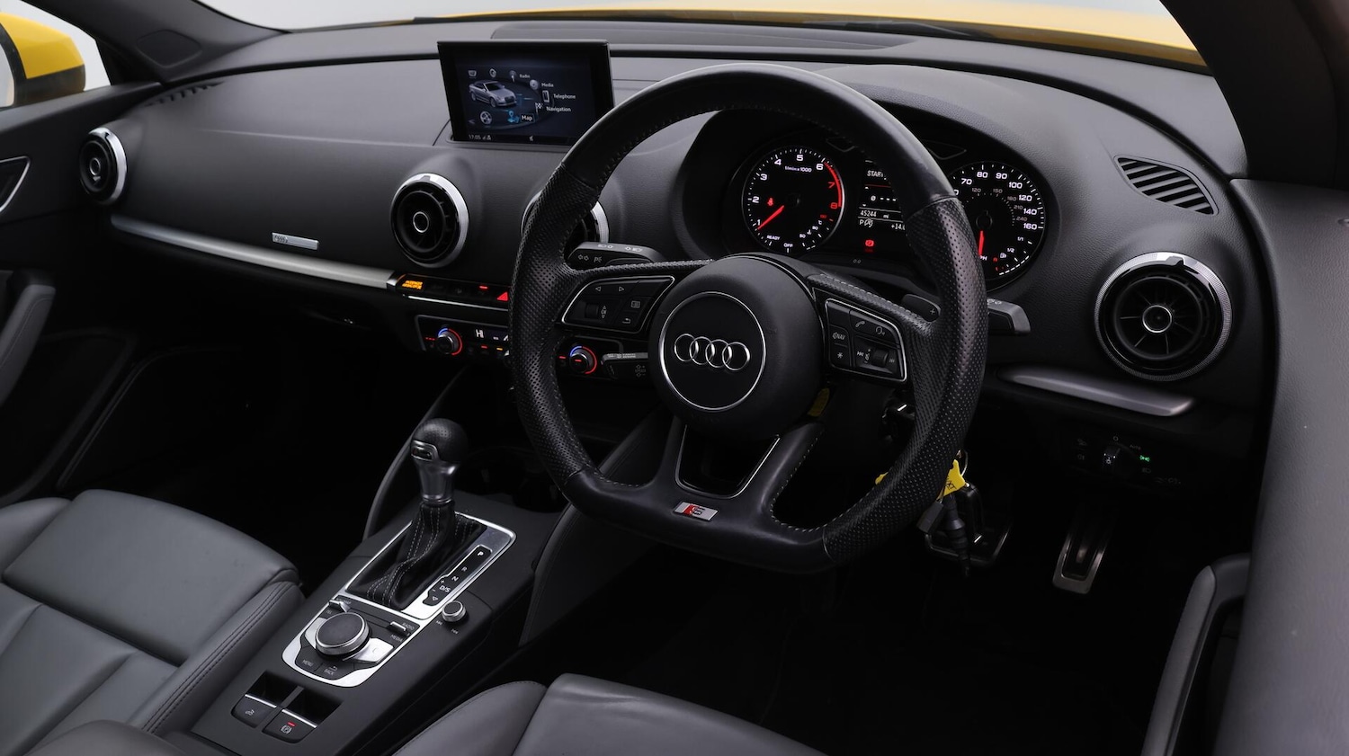 Used Audi A3 Cabriolet 2017 for sale - 76700574: Photo 10