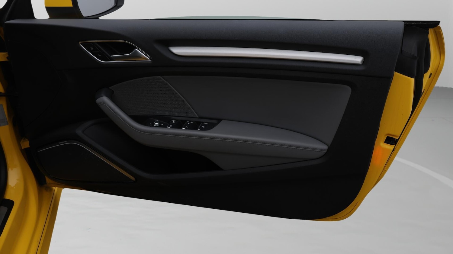 Used Audi A3 Cabriolet 2017 for sale - 76700574: Photo 16