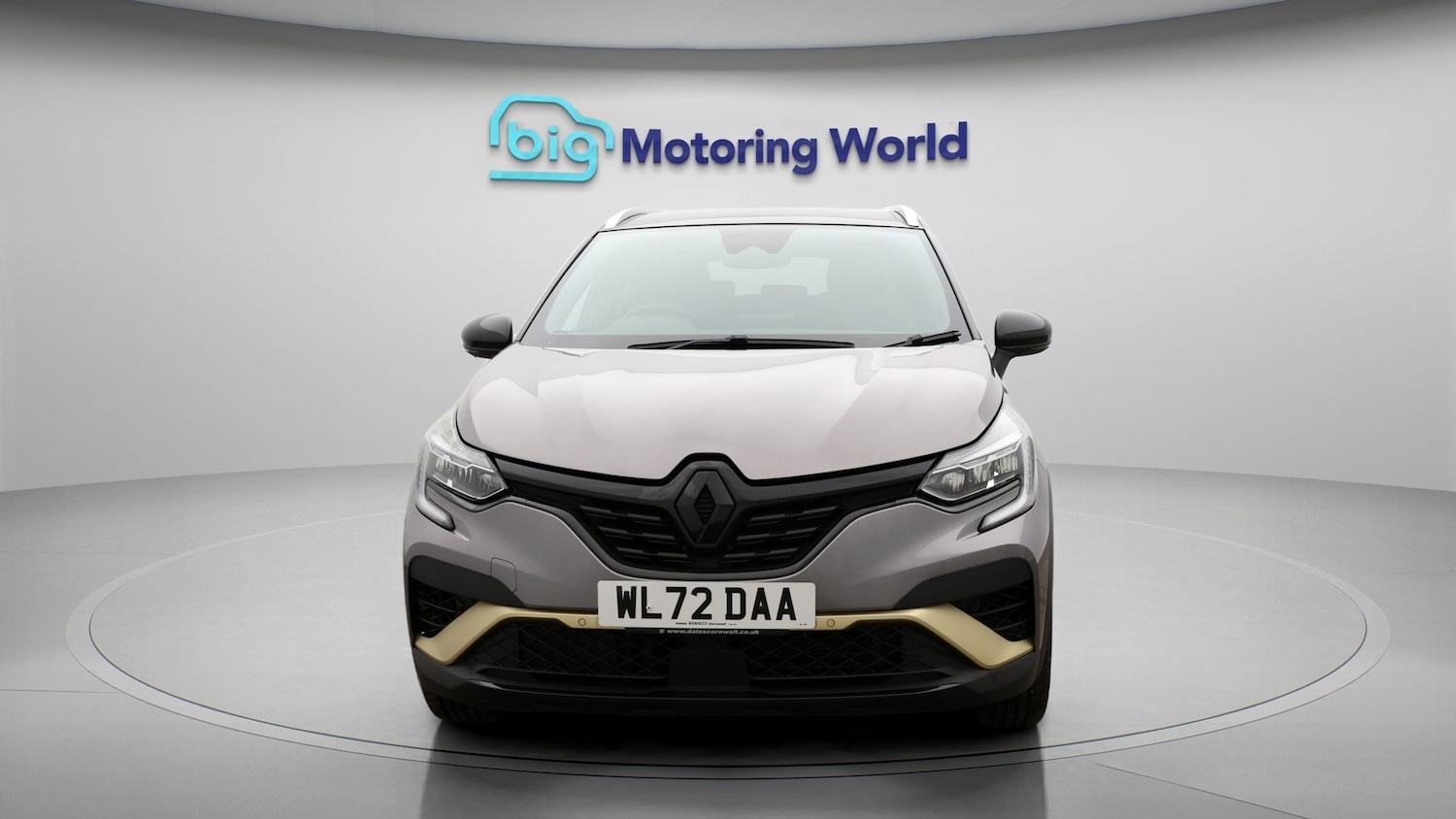 Used Renault Captur 2023 for sale - 77381104: Photo 2