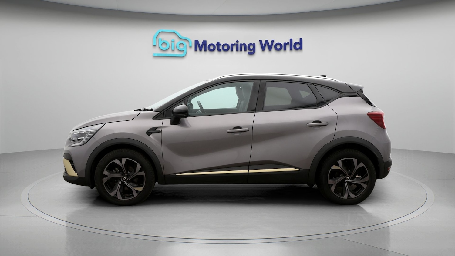 Used Renault Captur 2023 for sale - 77381104: Photo 4