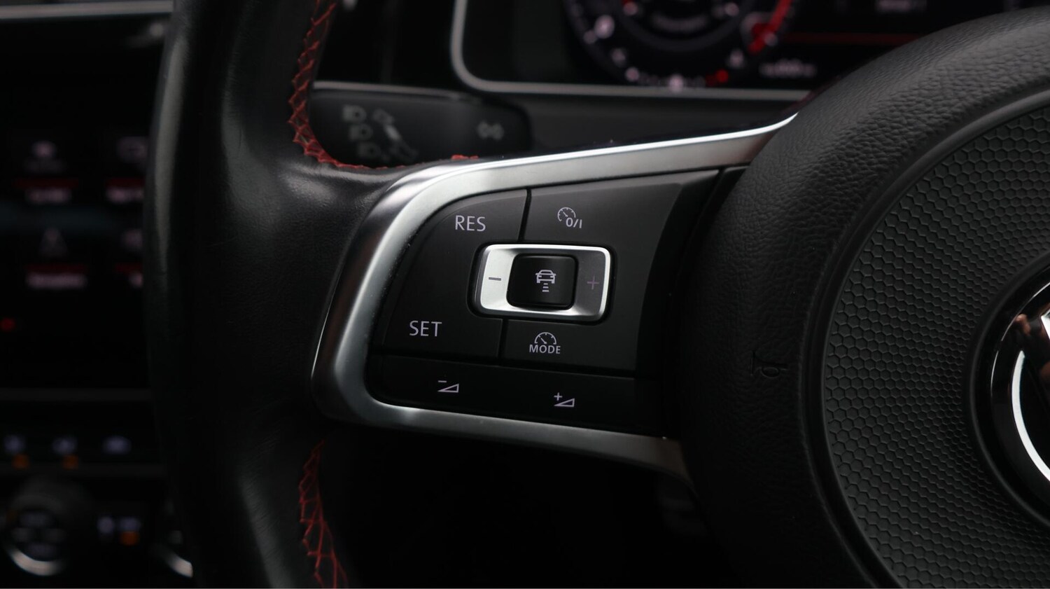 Used Volkswagen Golf 2018 for sale - 76306527: Photo 24