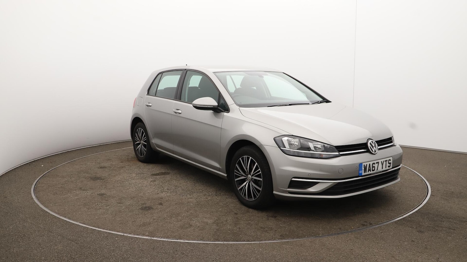Used Volkswagen Golf 2017 for sale - 76121409: Photo 45