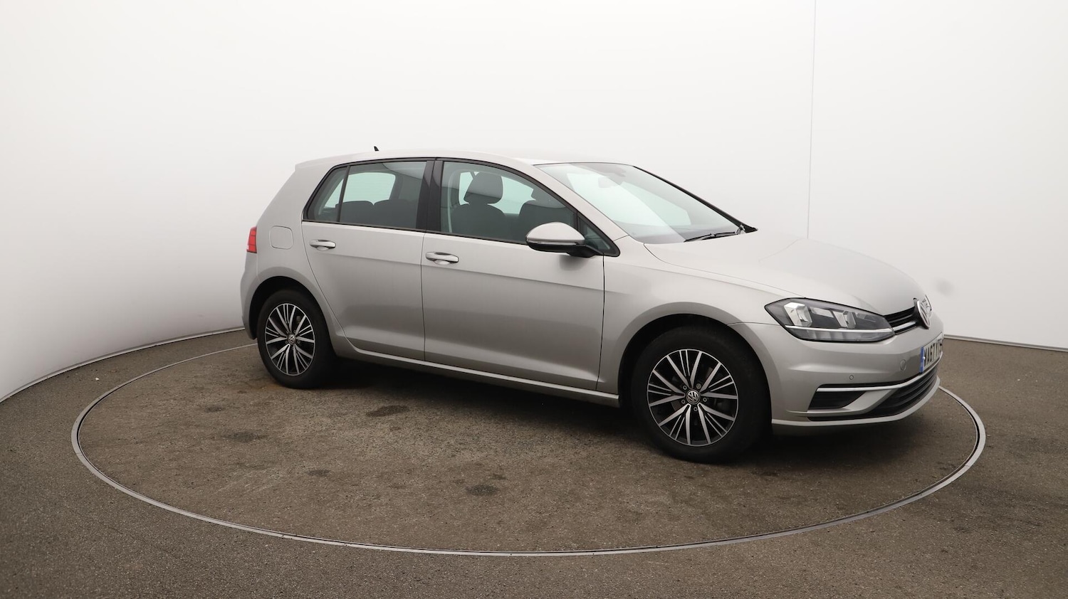 Used Volkswagen Golf 2017 for sale - 76121409: Photo 47