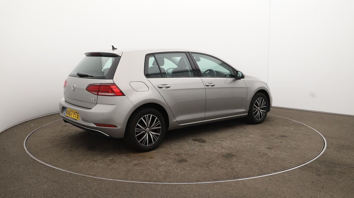 Used Volkswagen Golf 2017 for sale - 76121409: Photo 55