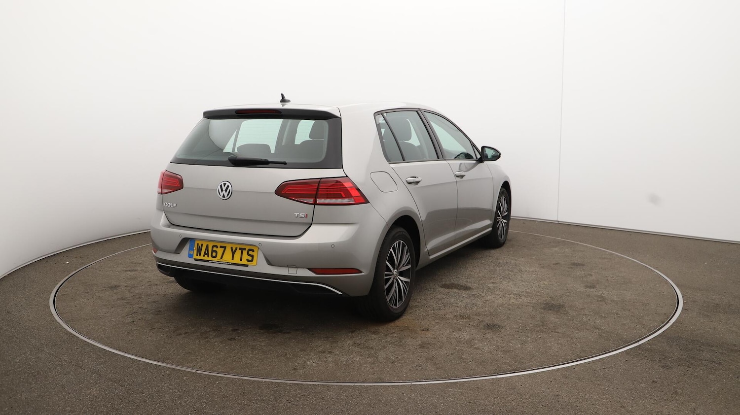 Used Volkswagen Golf 2017 for sale - 76121409: Photo 57