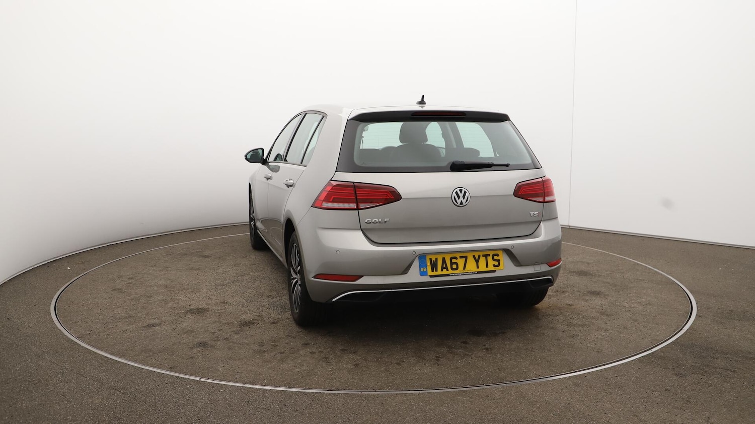 Used Volkswagen Golf 2017 for sale - 76121409: Photo 62