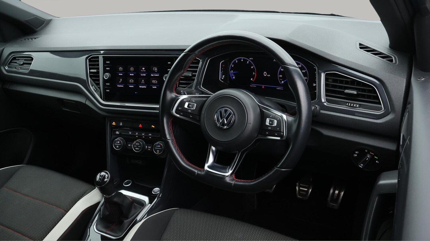 Used Volkswagen T-Roc 2019 for sale - 76239187: Photo 10