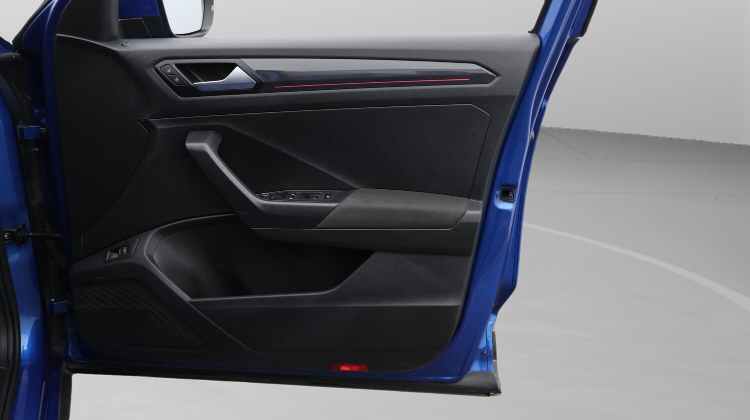 Used Volkswagen T-Roc 2019 for sale - 76239187: Photo 16