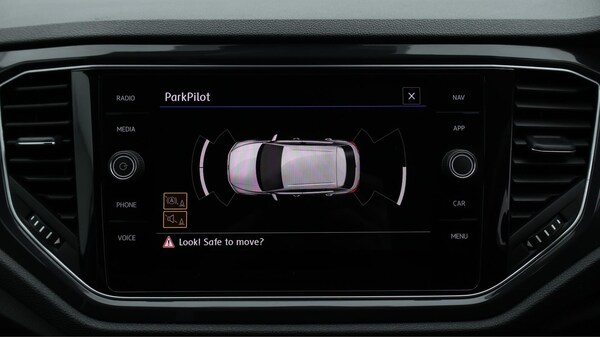 Used Volkswagen T-Roc 2019 for sale - 76239187: Photo 24