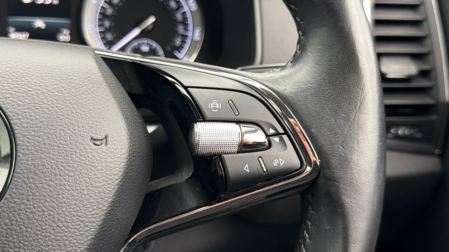 Used Skoda Karoq 2020 for sale - 77974791: Photo 24