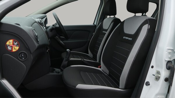 Used Dacia Sandero Stepway 2020 for sale - 75989890: Photo 15