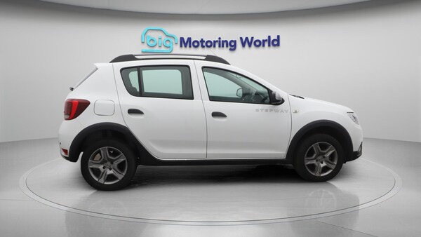 Used Dacia Sandero Stepway 2020 for sale - 75989890: Photo 9