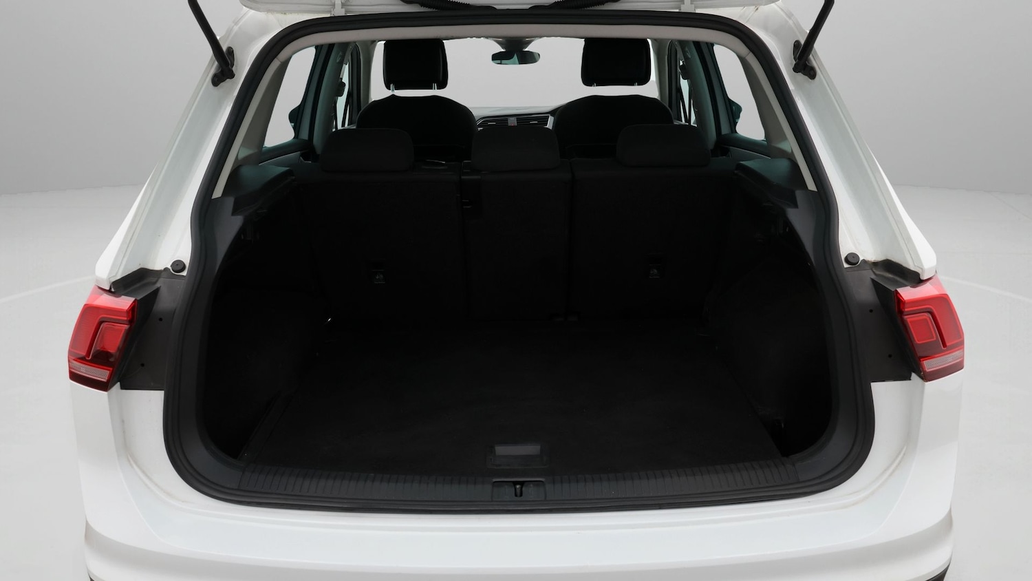 Used Volkswagen Tiguan 2019 for sale - 77746596: Photo 17