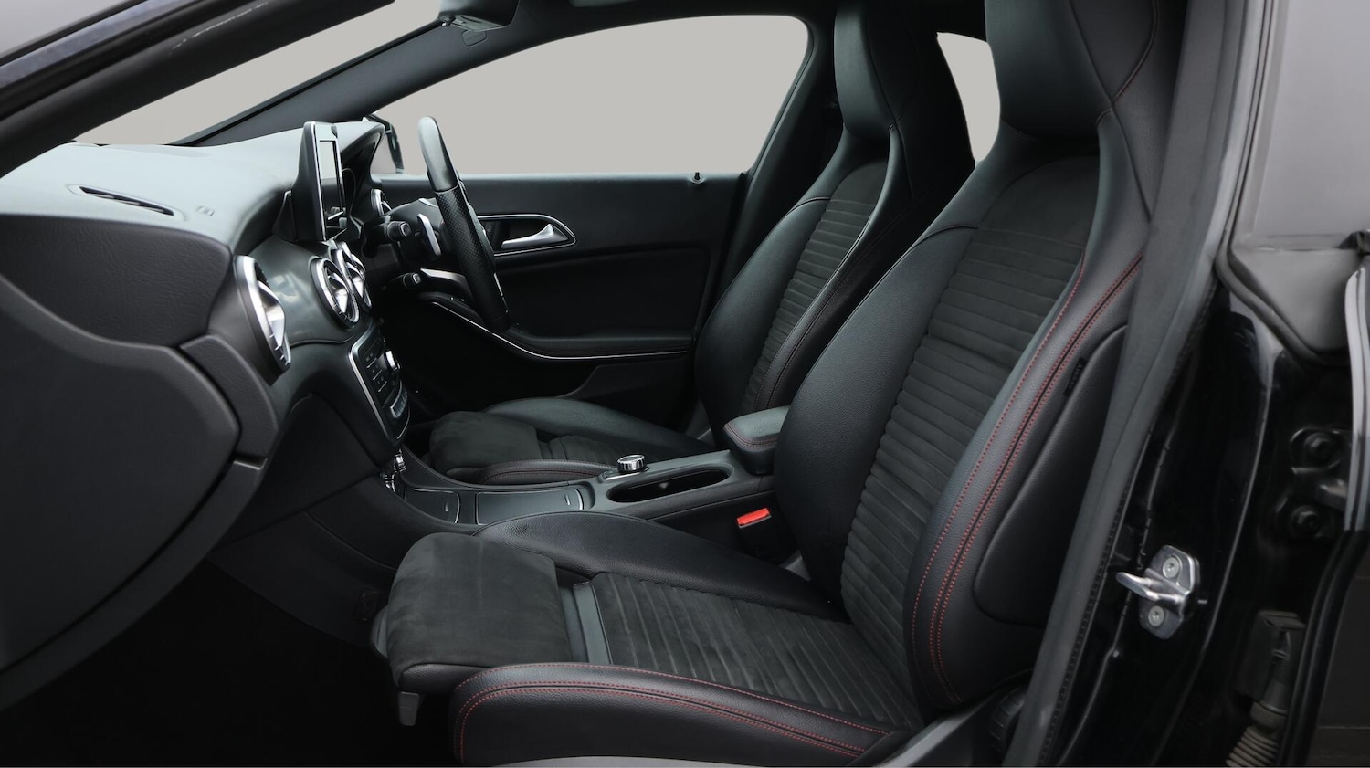Used Mercedes-Benz CLA 2018 for sale - 76084036: Photo 15