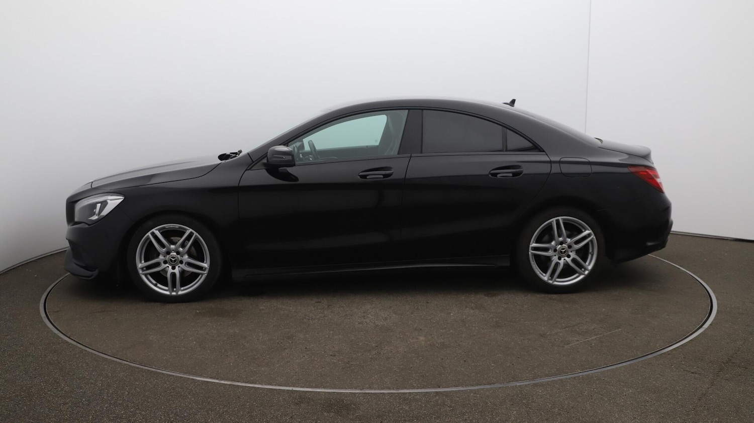 Used Mercedes-Benz CLA 2018 for sale - 76084036: Photo 63