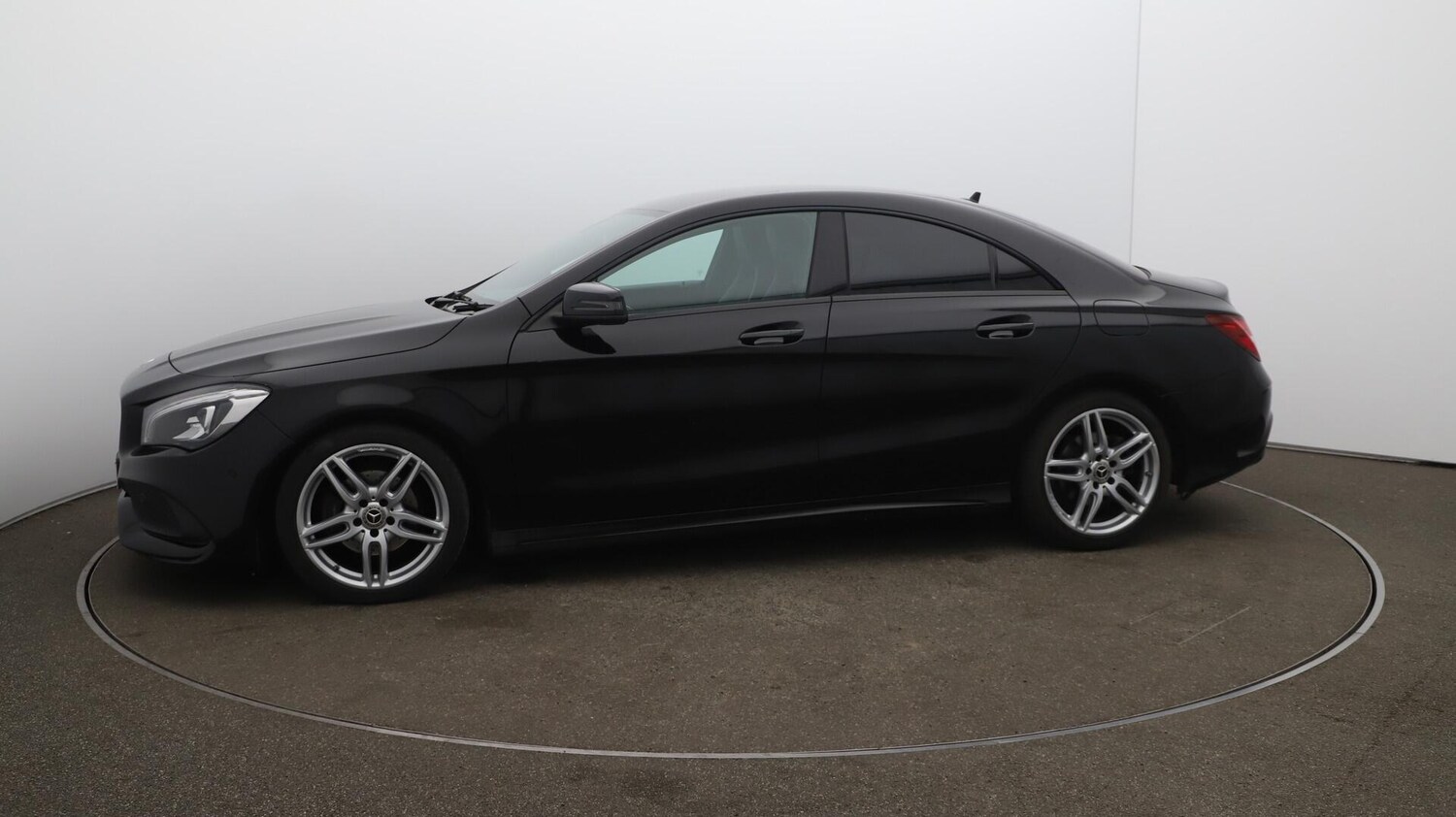 Used Mercedes-Benz CLA 2018 for sale - 76084036: Photo 64
