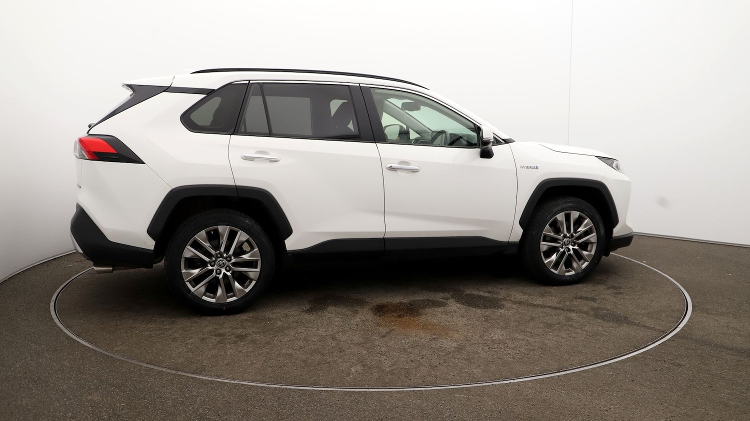 Used Toyota RAV4 2022 for sale - 76809470: Photo 43