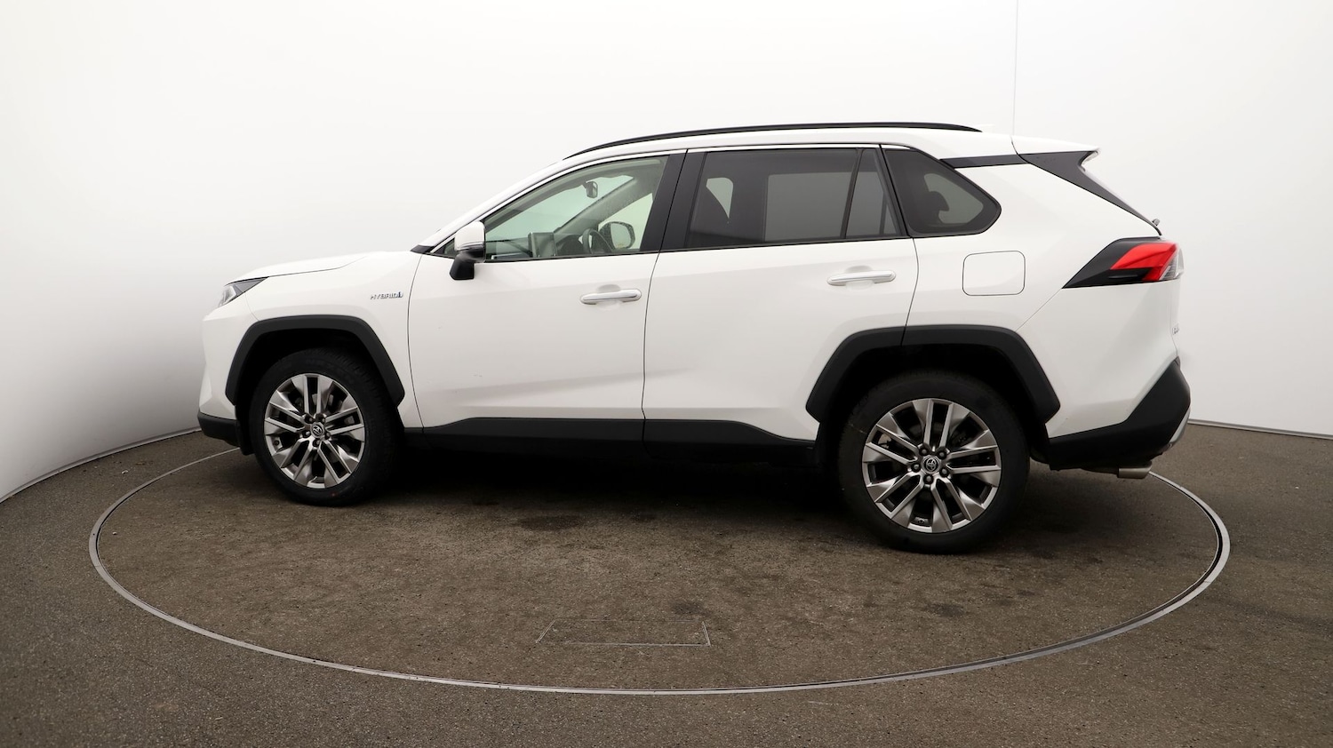 Used Toyota RAV4 2022 for sale - 76809470: Photo 50