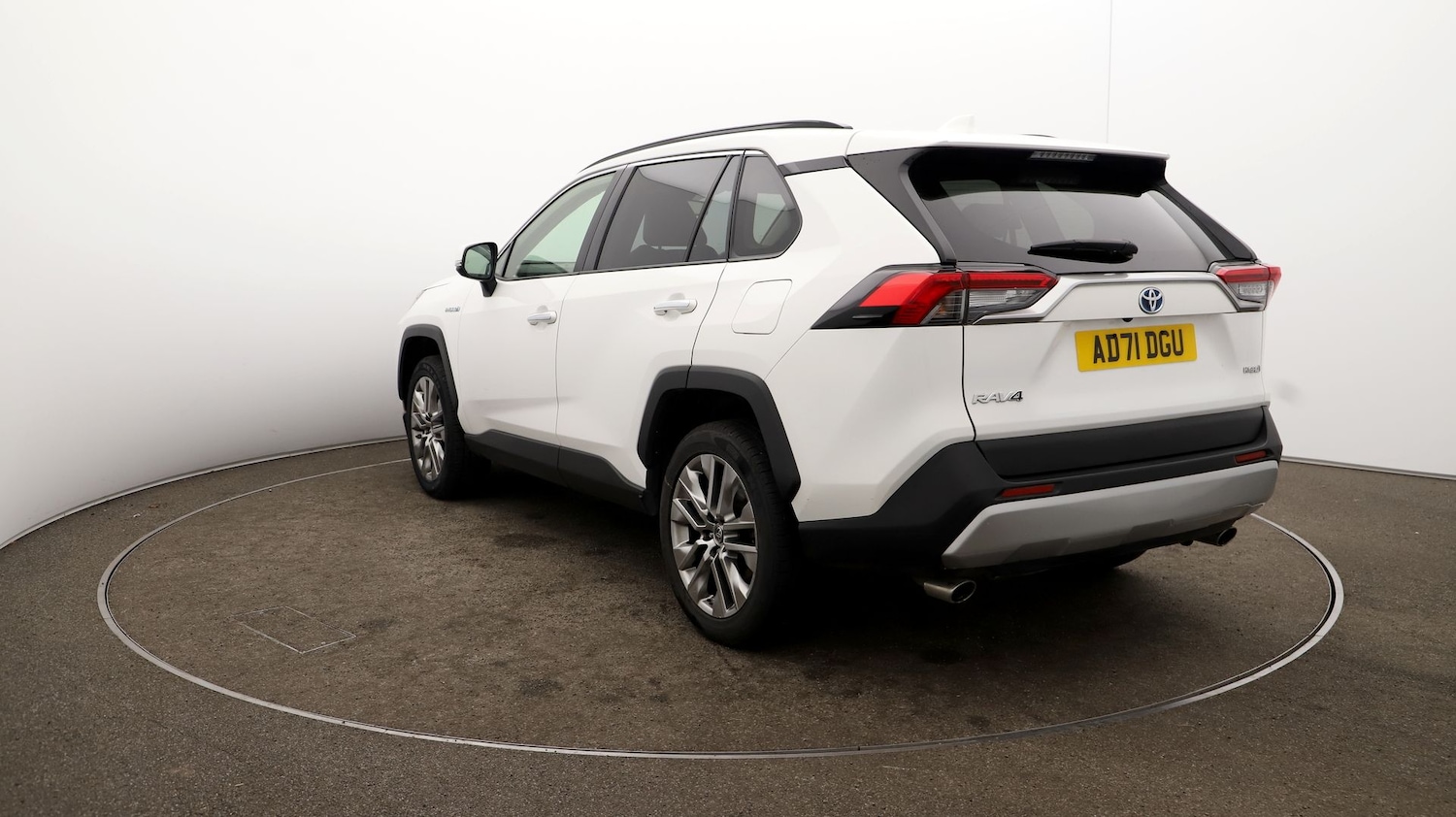 Used Toyota RAV4 2022 for sale - 76809470: Photo 54