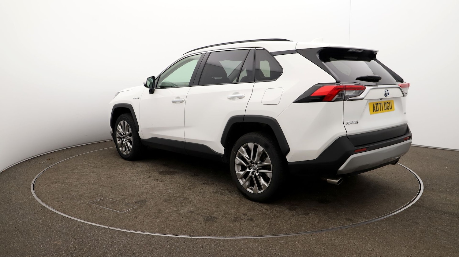 Used Toyota RAV4 2022 for sale - 76809470: Photo 55