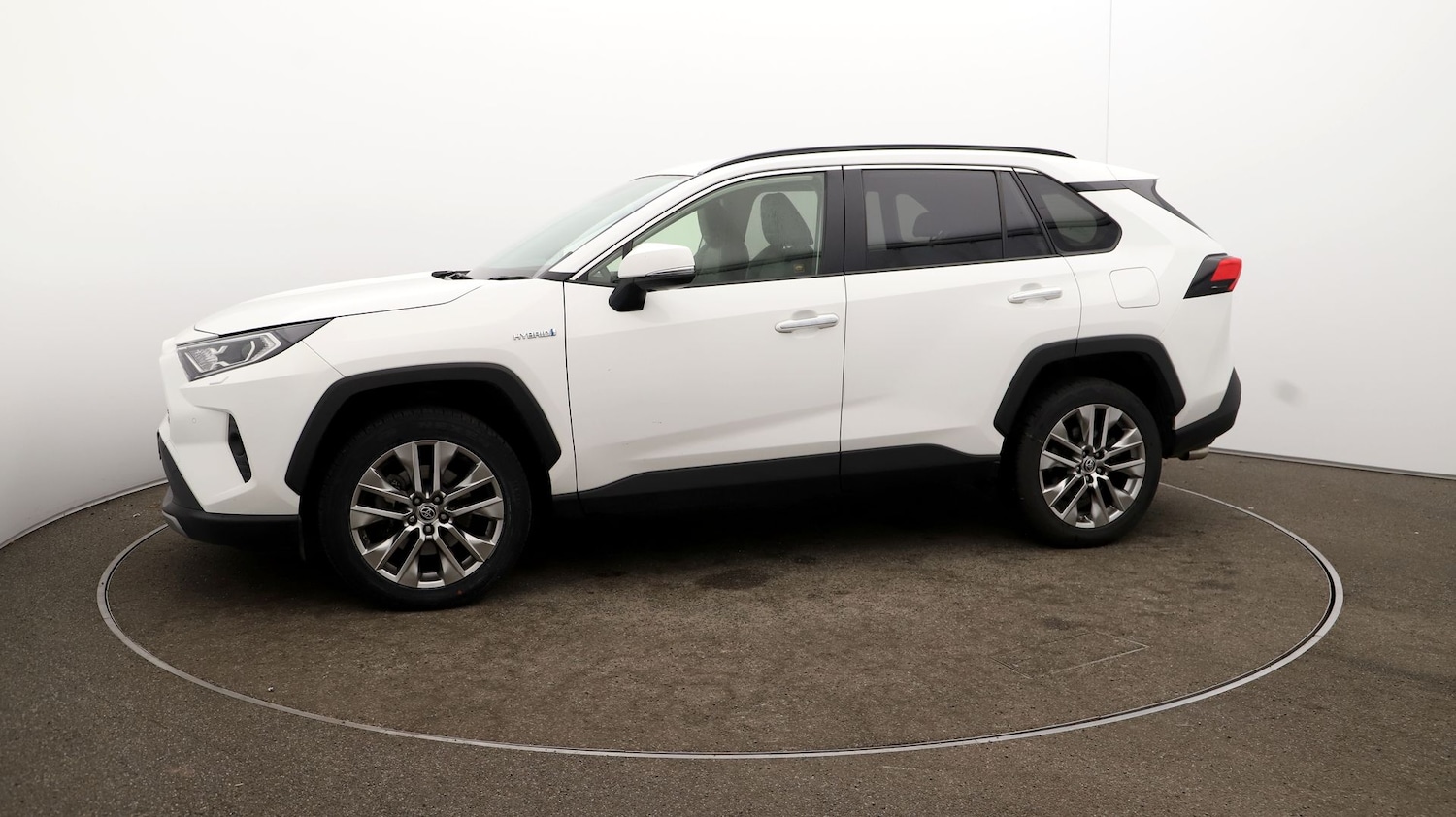 Used Toyota RAV4 2022 for sale - 76809470: Photo 58