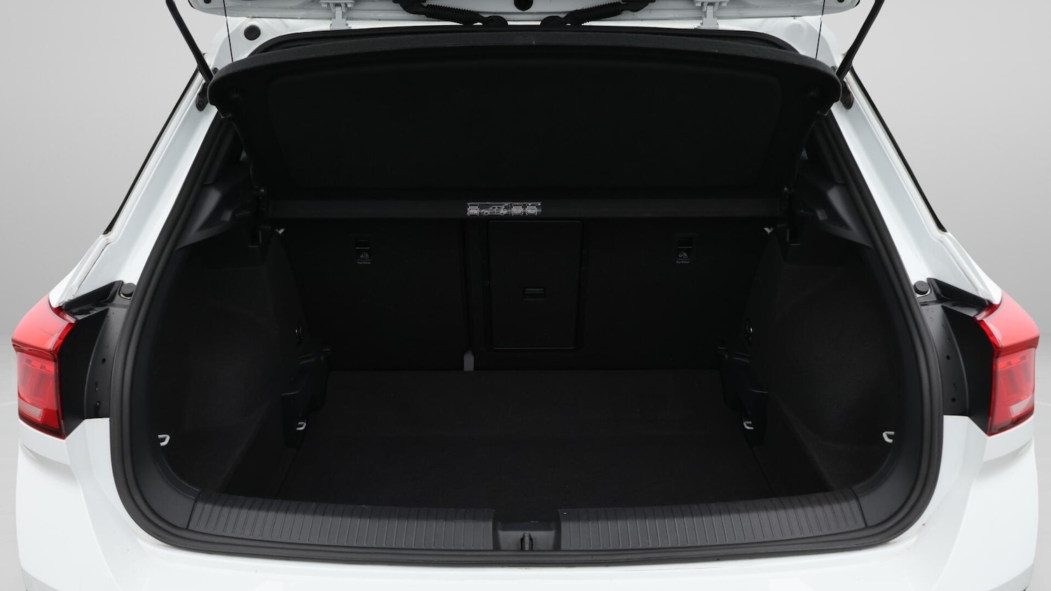 Used Volkswagen T-Roc 2020 for sale - 75989830: Photo 18