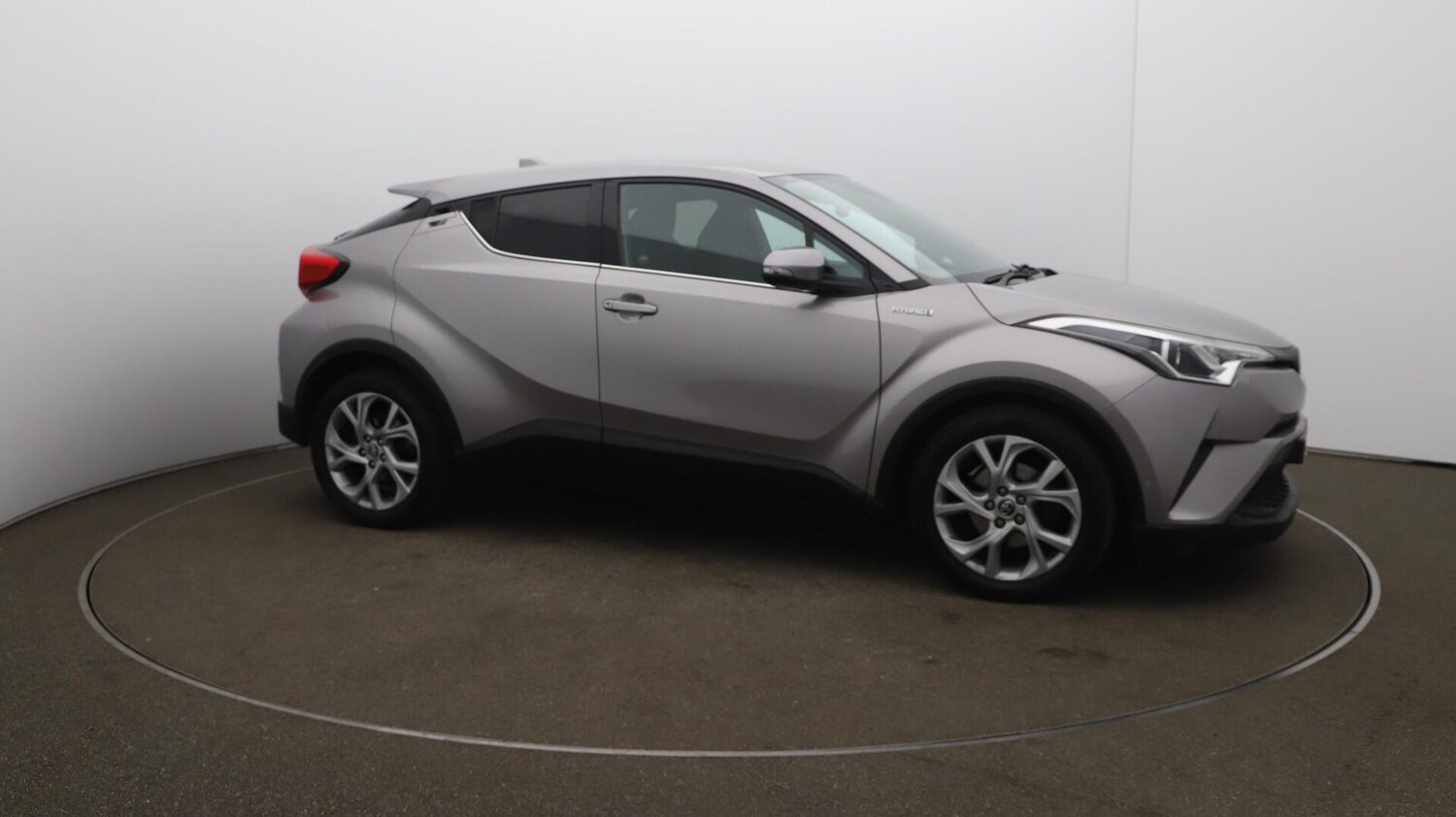 Used Toyota C-HR 2018 for sale - 76099119: Photo 47