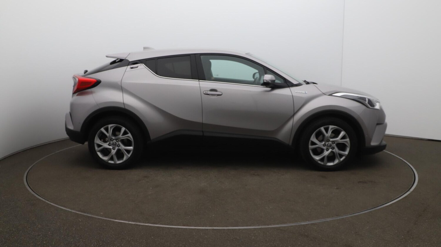 Used Toyota C-HR 2018 for sale - 76099119: Photo 50