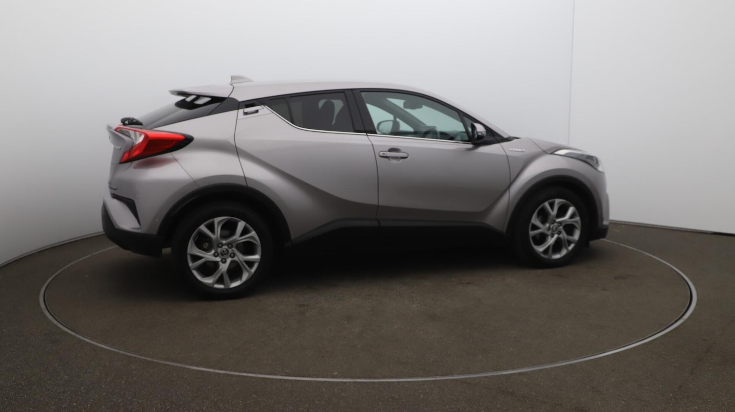 Used Toyota C-HR 2018 for sale - 76099119: Photo 52