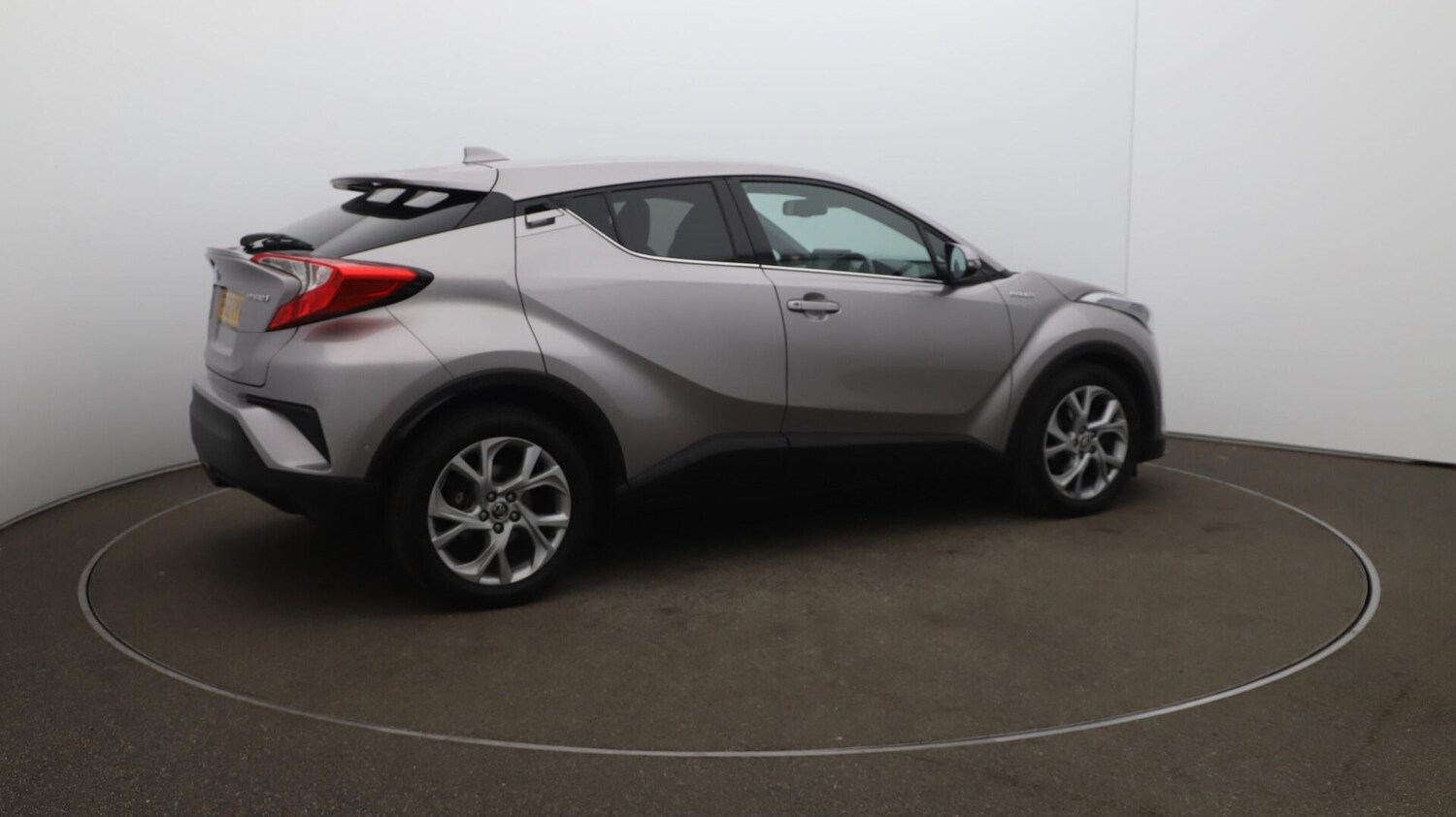 Used Toyota C-HR 2018 for sale - 76099119: Photo 53