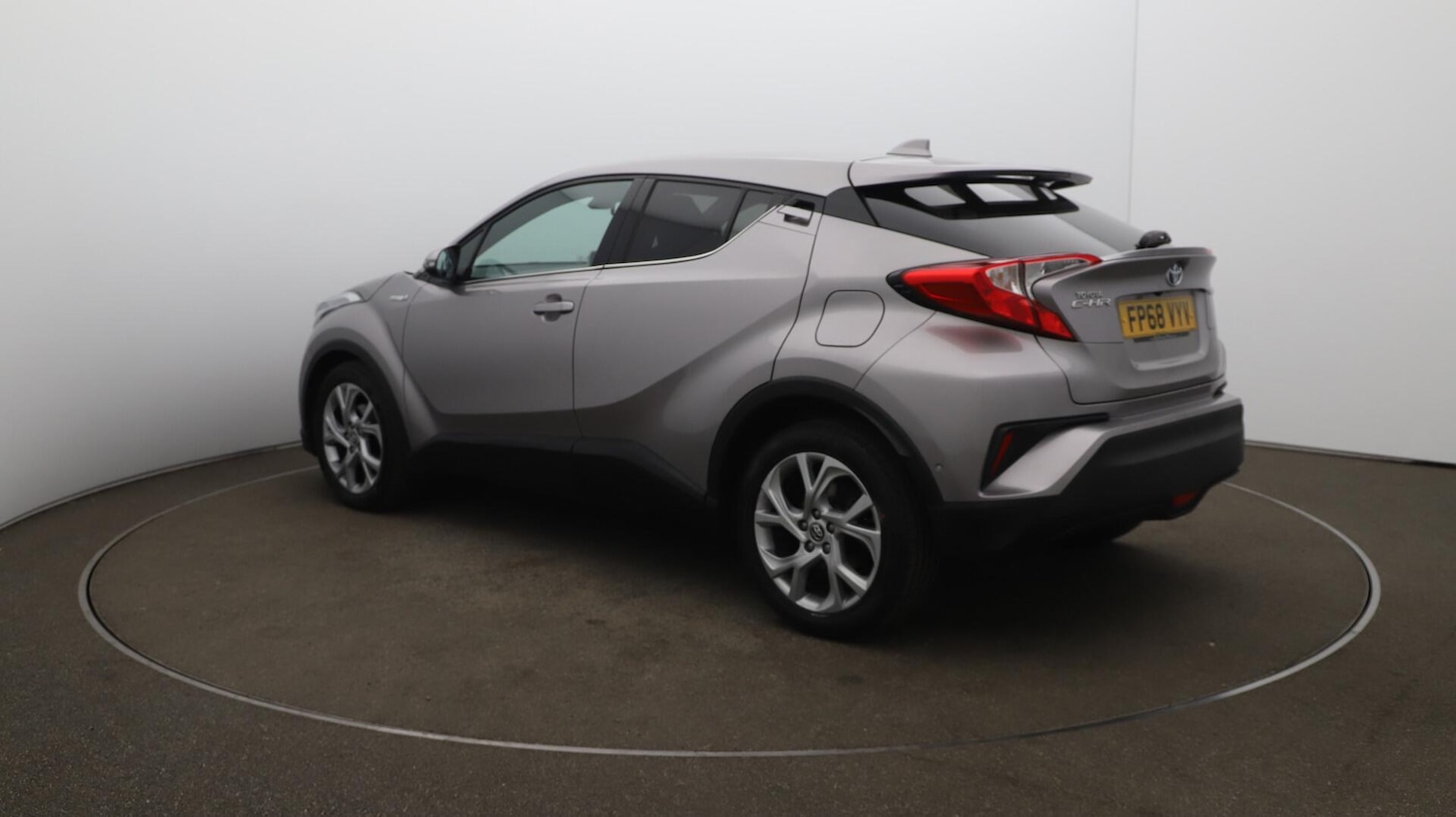 Used Toyota C-HR 2018 for sale - 76099119: Photo 64