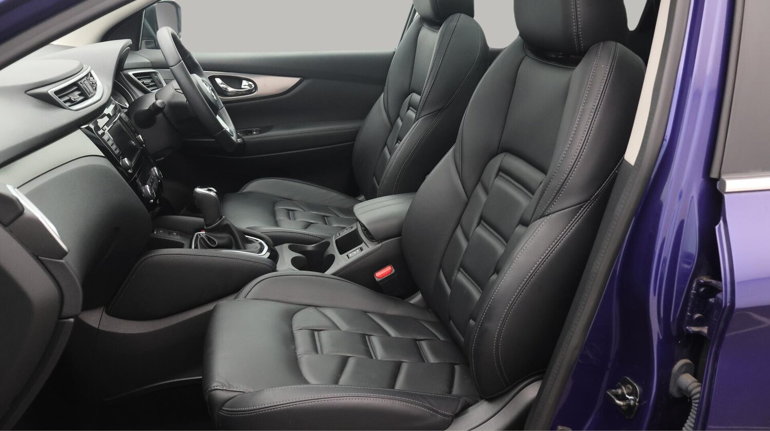 Used Nissan Qashqai for sale - 76432497: Photo 15