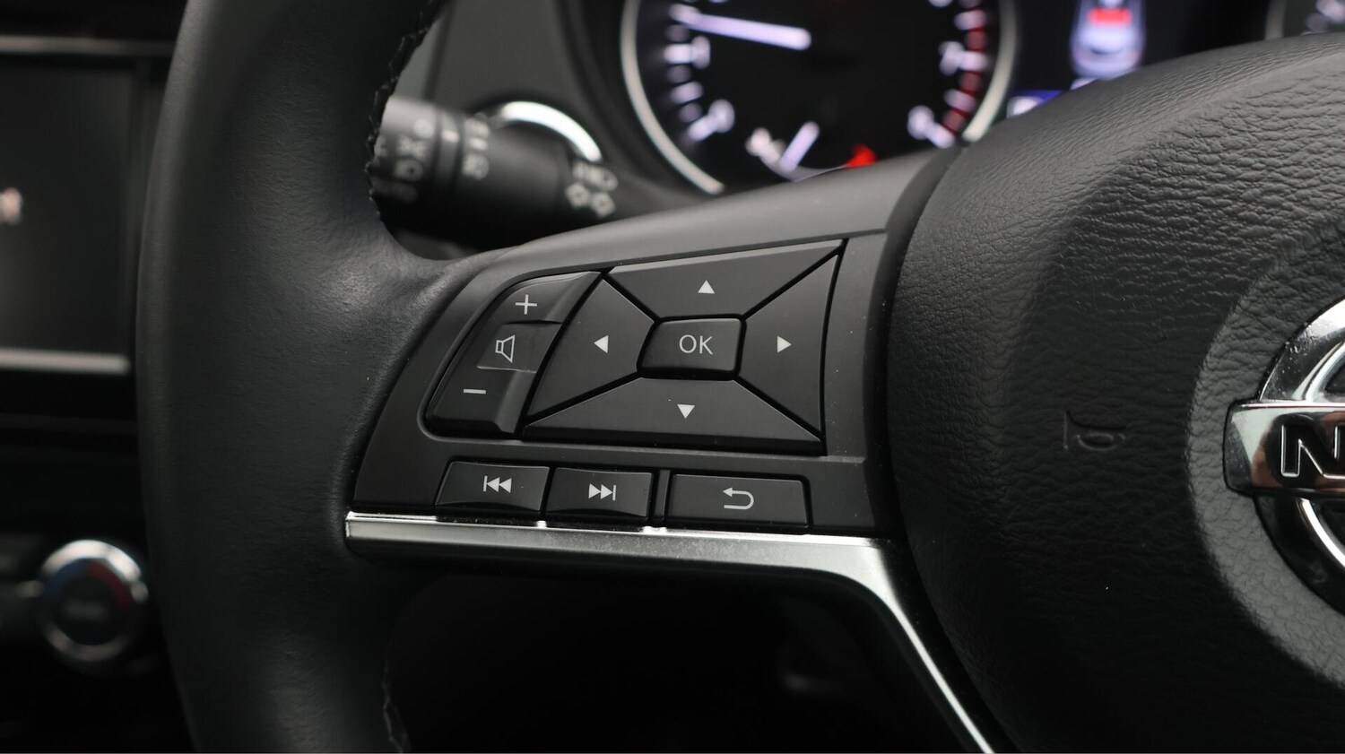 Used Nissan Qashqai for sale - 76432497: Photo 24