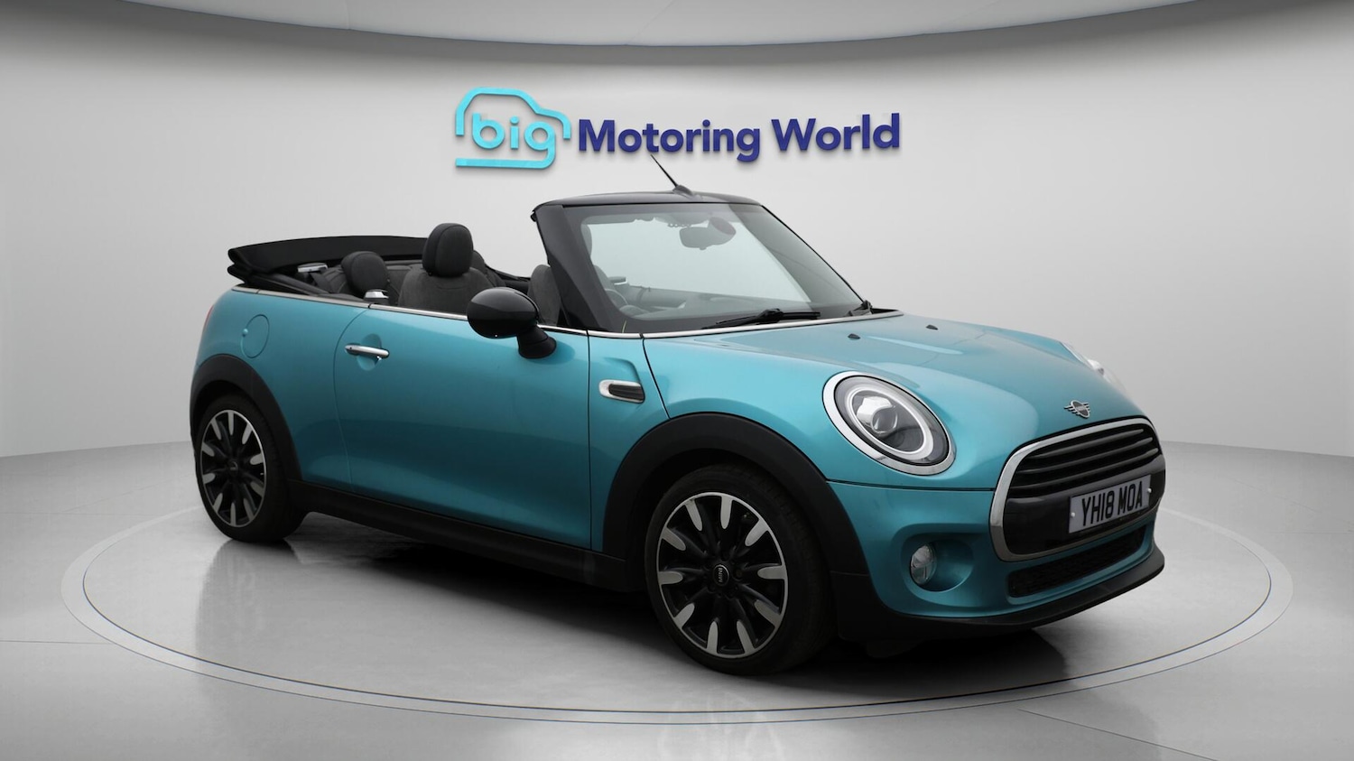 Used MINI Convertible 2018 for sale - 76388250: Photo 1