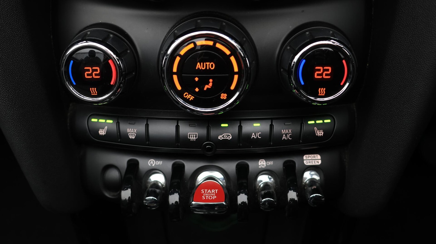 Used MINI Convertible 2018 for sale - 76388250: Photo 13