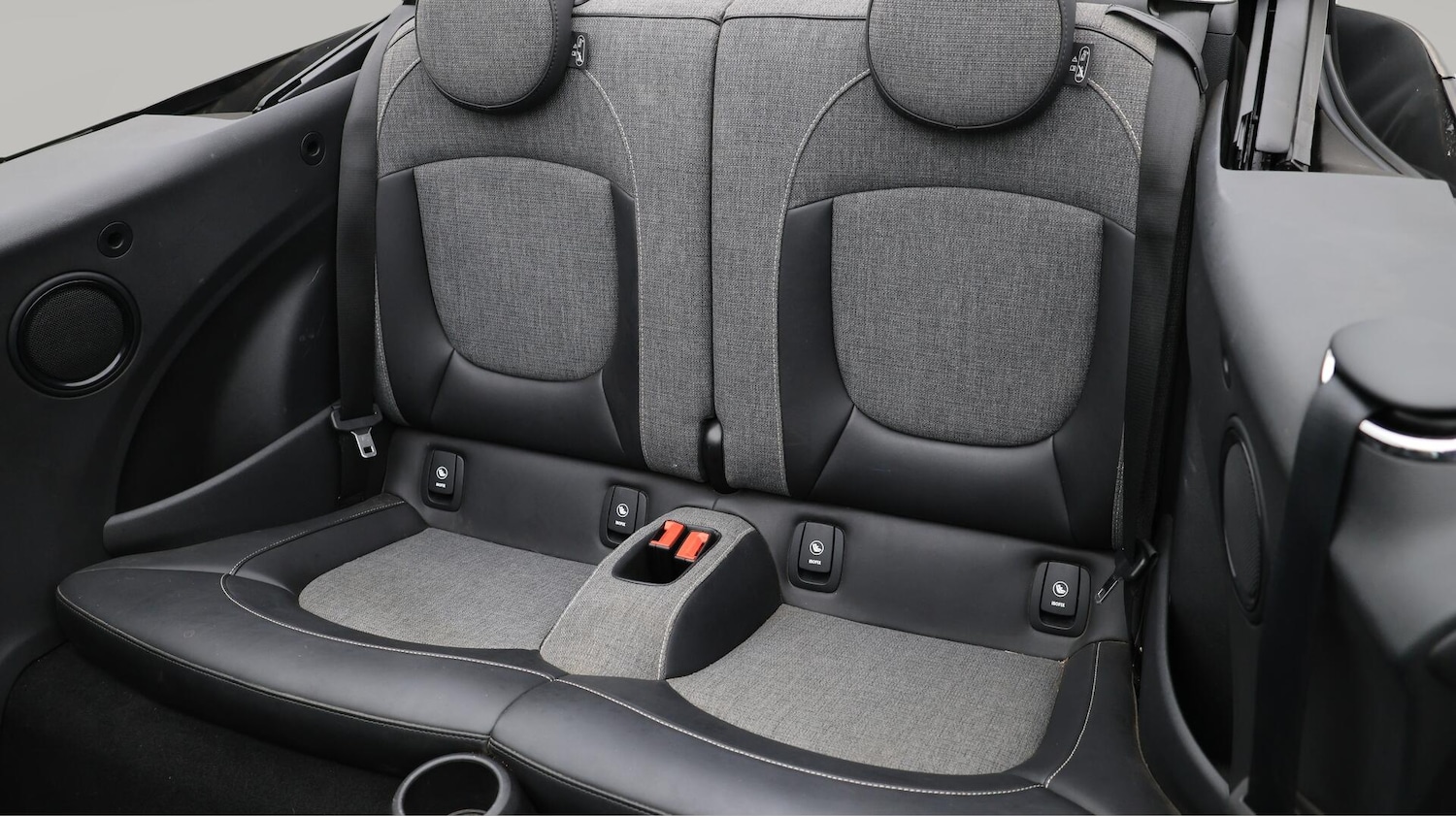 Used MINI Convertible 2018 for sale - 76388250: Photo 17