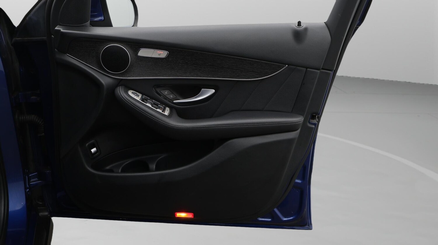 Used Mercedes-Benz GLC 2020 for sale - 76608239: Photo 16