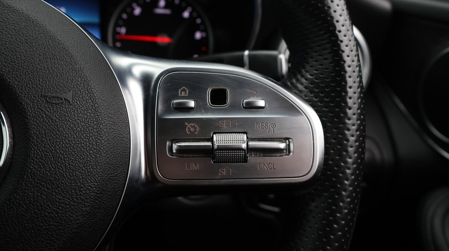 Used Mercedes-Benz GLC 2020 for sale - 76608239: Photo 26