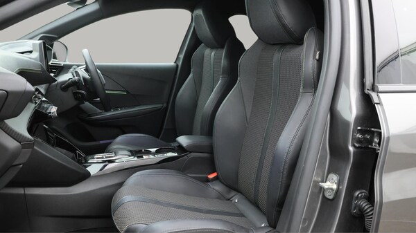 Used Peugeot 208 2023 for sale - 76247205: Photo 15
