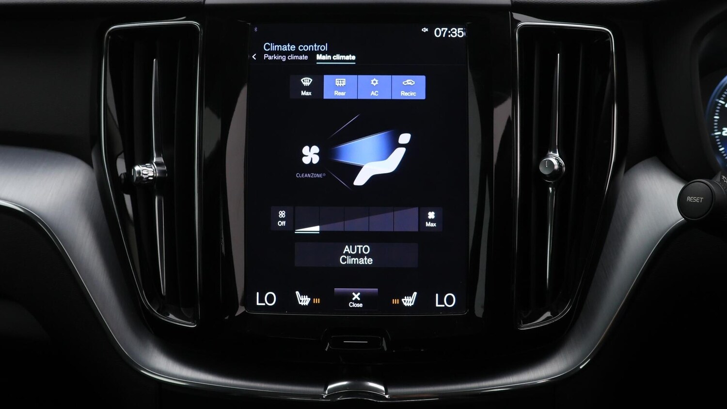 Used Volvo XC60 2018 for sale - 76596982: Photo 13