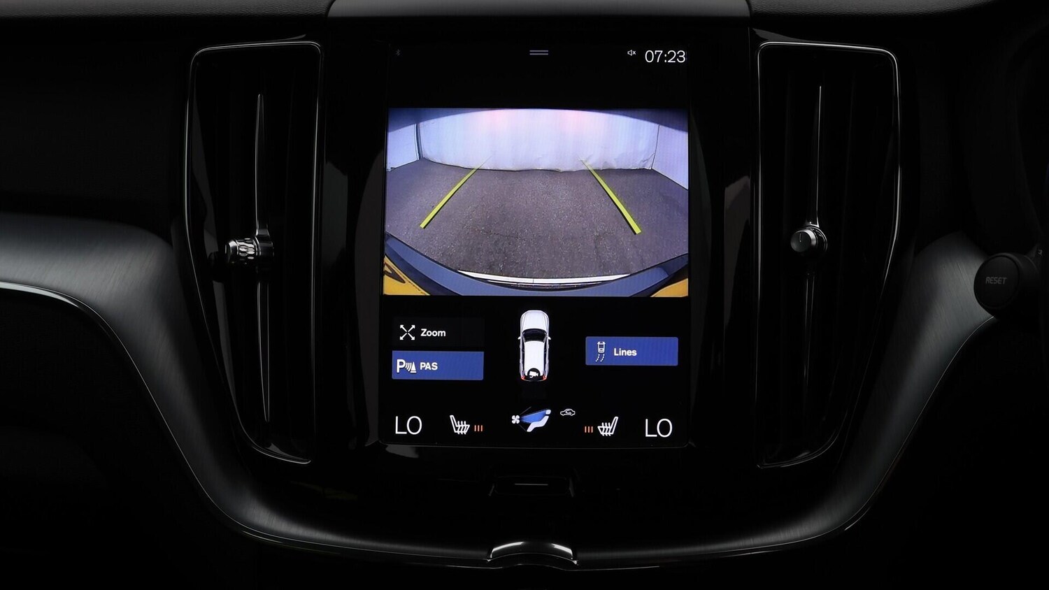 Used Volvo XC60 2018 for sale - 76596982: Photo 26